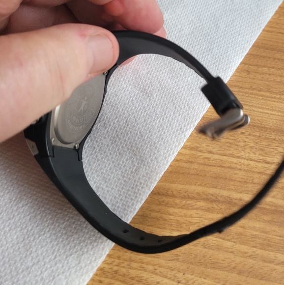 Armitron All-Sport Watch 40/8172. - Picture 4 of 4